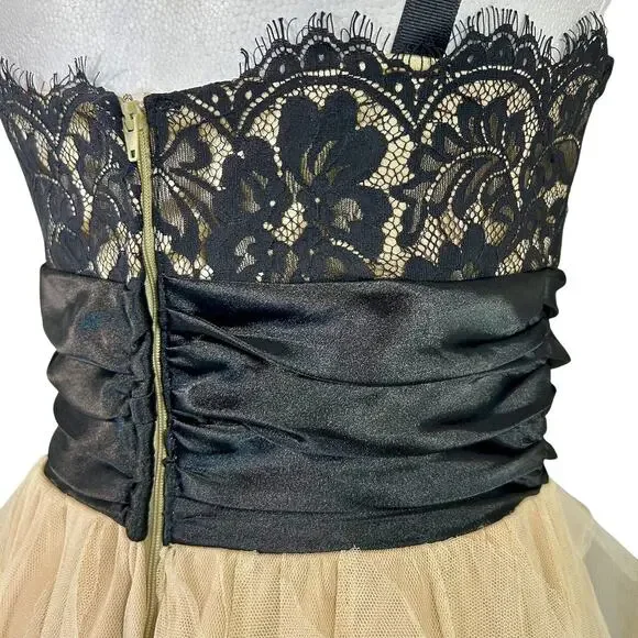 Romantic Goth Evening Empire Gown Black Lace Tiered Tulle Rosette Formal 5/6 - Picture 7 of 14